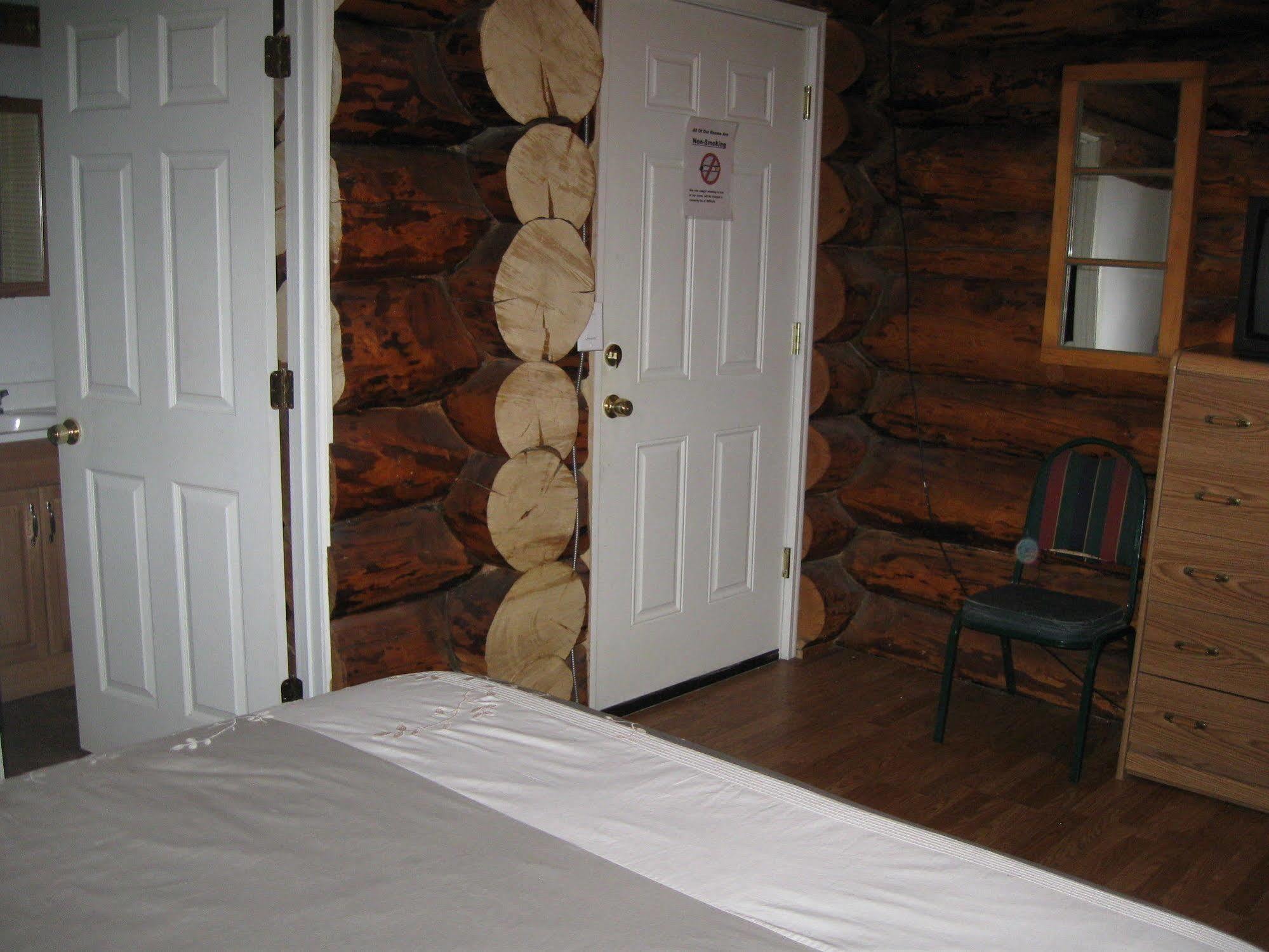 1202 Motor Inn Beaver Creek Екстериор снимка